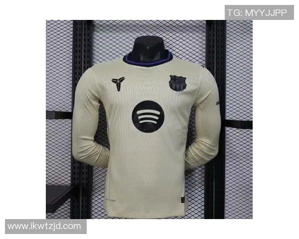 男士足球球星衣服搭配指南展现运动时尚魅力与休闲潮流风格